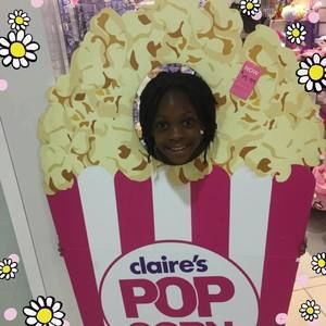 Meet your Posher, Larue